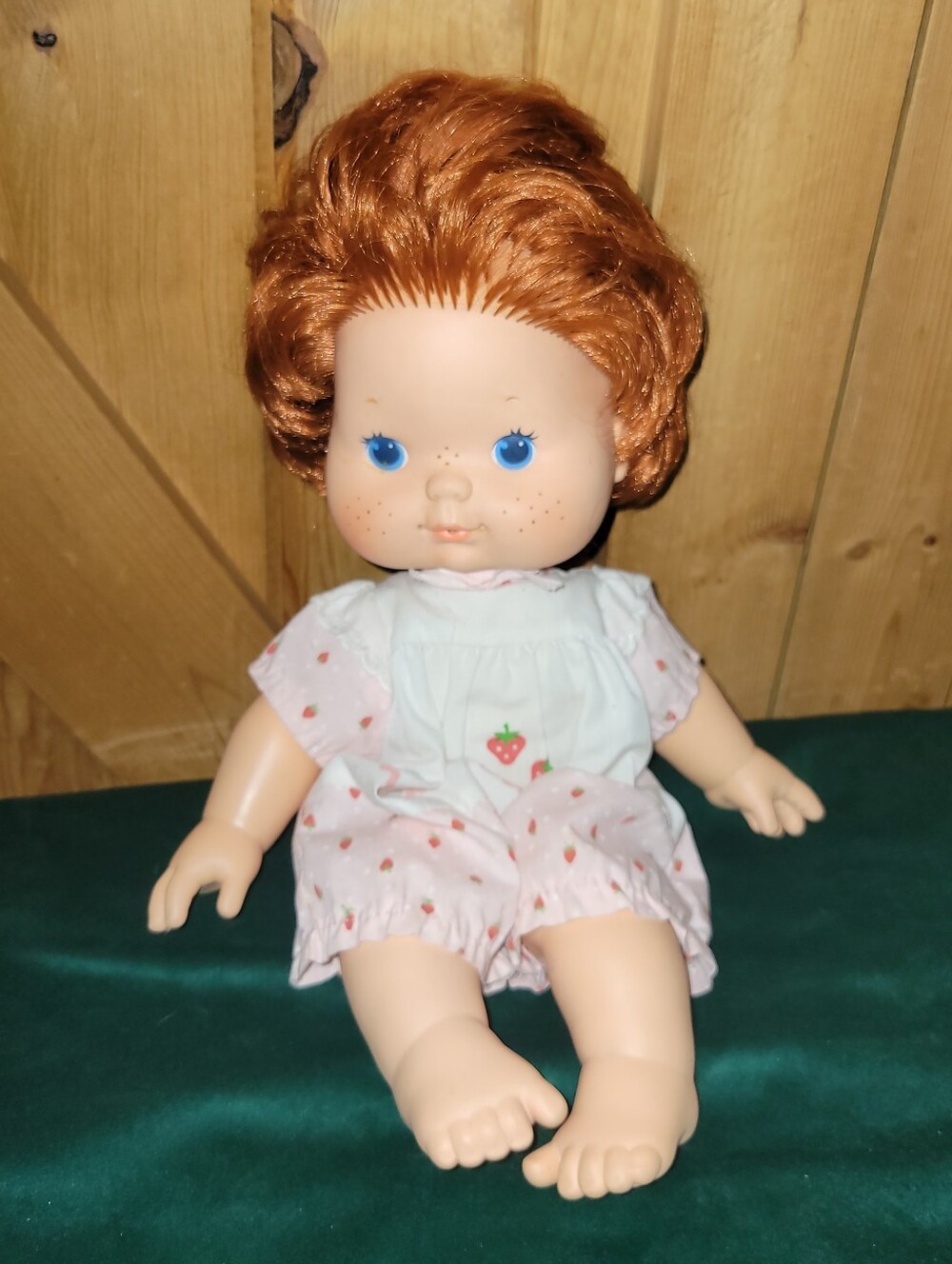 1982 Strawberry Shortcake Blow Kisses Doll Kenner /American Greetings